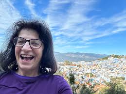 When you turn a corner and suddenly see this...! I had no idea it was there  until I turned into this street! 🤣 Quick visit to Paris to renew my South  African