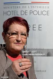 72 Claude Burns Photos & High Res Pictures