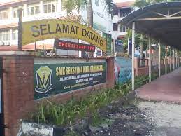 Posted by smk seksyen 4 kota damansara at 12:14 no comments: Sekolah Menengah Kebangsaan Seksyen 4 Kota Damansara Wikipedia Bahasa Melayu Ensiklopedia Bebas