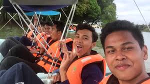 Sk taman desaminium (minggu sains). Smk Taman Desaminium 5 Efektif 2016 Graduation Video Youtube