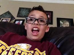 Kary Smith Herrera (@karyloo)