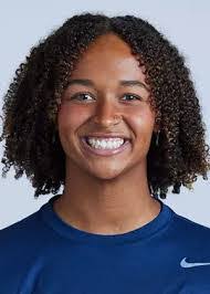 Chloe Howell's Instagram, Twitter & Facebook