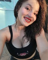 smile is the most beautiful thing you can wear✨🖤💋