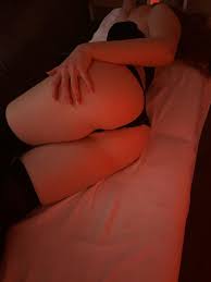 Ev (uFeatherTouchMassage) - Reddit