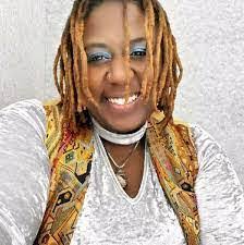 Latesha Mccormick's Instagram, Twitter & Facebook