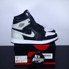 Kumpulan vidio lucu,film,dan kisah inspirasi Jual Sepatu Nike Air Jordan 1 Retro High Og Black Soft Grey Hitam Abu Mirror Premium Bnib Un Original Di Lapak New Anggoans Store Bukalapak