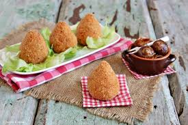 Ricetta arancini alla napoletana palle di riso. Arancini Di Riso Alle Lumache Ricetta Facile 2 Amiche In Cucina