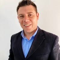 50+ perfiles de «Raul Jofre»