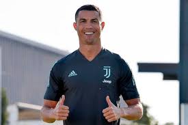 Полное имя:криштиану роналду (cristiano ronaldo). Krishtianu Ronaldu Zagovoril Na Russkom Yazyke Vo Vremya Obsheniya S Podpischikami Video Chempionat