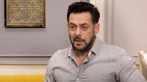 Actor salman khan who recently jetted off to russia to begin shooting for his upcoming film, tiger 3, was stopped by a cisf official at the airport. Salman Khan Has A Spouse And 17 Y O Daughter In Dubai Telly Updates Gossipchimp Trending K Drama Tv Gaming News