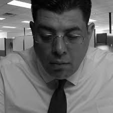 Daniel Ares (@danarescomedy)