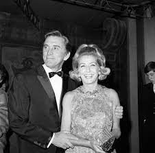 Anne buydens, who married kirk douglas a year after meeting him in 1953 on a movie set, is dead. Kirk Douglas Wife Anne Buydens Love Story Kirk Anne Love Letters From 63 Year Marriage