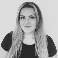 Francine Swain's Instagram, Twitter & Facebook