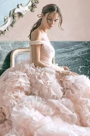 The best african wedding dresses come with spectacular prints and a broad range of colours. Best Wedding Dresses Fall 2020 Top Autumn Bridal Runway Looks