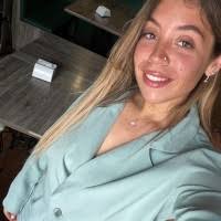 1600+ "Nádia" profiles