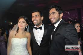 في إطار ذلك، تصدرت الفنانة مي عمر قائمة الترند في مصر، لذلك نقدم لكم موقعكم الموقر بعض المعلومات عنها، حيث أنها تبلغ من العمر 33 سنة فهي من مواليد 1988، ويبلغ عمر زوجها المخرج محمد سامي 37 سنة من. Ø¨Ø¹Ø¯ 10 Ø³Ù†ÙˆØ§Øª Ø²ÙˆØ§Ø¬Ø§ 40 ØµÙˆØ±Ø© Ù„Ù… Øª Ù†Ø´Ø± Ù…Ù† Ù‚Ø¨Ù„ ÙÙŠ ÙØ±Ø­ Ù…Ø­Ù…Ø¯ Ø³Ø§Ù…ÙŠ ÙˆÙ…ÙŠ Ø¹Ù…Ø± Ø§Ù„Ù…ØµØ±ÙŠ Ø§Ù„ÙŠÙˆÙ…