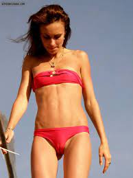As they are specially designed to get in and out of the water, fabrics are resistant why can't i wear underwear at the swimming pool/beach? Beach Voyeur Photo Cameltoes Cameltoe Voyeur Photo Blog