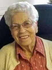 Cleo Gee's Instagram, Twitter & Facebook