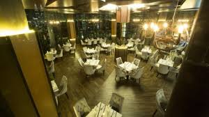 Be sure to check out the tower café located on the observation deck and on the ground floor next to the gift shop. Hemisphere Restaurant Bar Discounts Up To 50 Eatigo