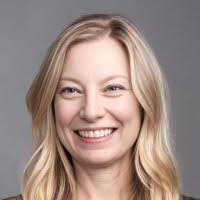 Laura Manner's Instagram, Twitter & Facebook