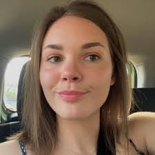 ella kemp (@ellakemp_)