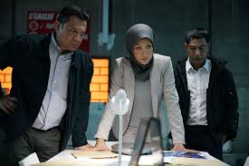 Inspector sani and khai are now involved in a snooping mission on a remote island on the east coast. Cerita Sang Sperma Review Polis Evo 2