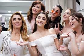 Melisa döngel hayatı ve biyografisi. Series Melisa Dongel Gossip Whispers Daily News Magazine