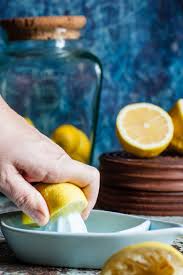 Erstklassige früchte, nach traditionellen zucker, wasser, ingwer 26%, zitronensaft aus zitronensaftkonzentrat 8%, geliermittel pektin. Trinkt Ihr Schon Regelmassig Ingwer Zitronen Wasser Ingwer Zitrone Gesunder Lebensstil Ingwer