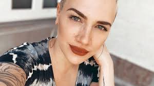 76. születésnapját ünnepli az egri kötődésű énekesnő, Kovács Kati