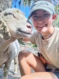 Catherine Capper's Instagram, Twitter & Facebook