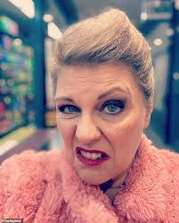 Australian opera singer Jacqueline Dark dies aged 55