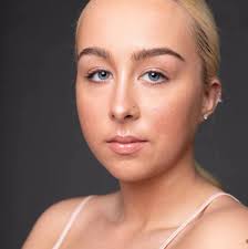 Makeup by Zoey Parnell