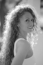 mooners and shakers Archives