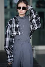 Mar 16, 2021 · blackpink jennie's diet plans revealed most, if not all, blinks are aware of how all blackpink members love to eat. Blackpink Jennie Style And Wardrobe Essentials Hypebae