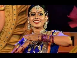 Celebrities like parvathy jayaram, chippy, jalaja and many television. Attukal Pongala Anusree Dance Performance At Attukal Temple Attukaal Ponkala By Metromatinee Com