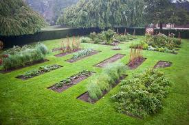 Then, add two rows of onions, a. 24 Fantastic Backyard Vegetable Garden Ideas Home Stratosphere
