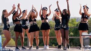 And more than 600 complaints were also made. Love Island Racks Up More Than 500 Ofcom Complaints In Just Over Two Weeks Latest Celebrity News