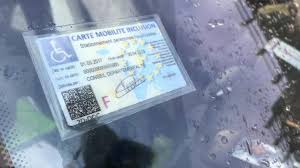 Si l'officier du ministère public rejette votre requête , allez directement sur place au. A Paris Des Personnes Handicapees Recoivent Des Pv Malgre Leur Carte De Stationnement Gratuit