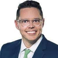 Lynette Gossett's Instagram, Twitter & Facebook