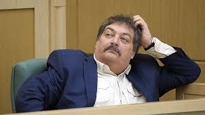 Фотографии, подробно о семье, видео, последние новости 2021 на портале узнай всё. Dmitrij Bykov Nazval Prichinoj Svoej Gospitalizacii Otravlenie Novosti Obshestvo Kommersant