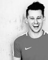 Benjamin Stott's Instagram, Twitter & Facebook