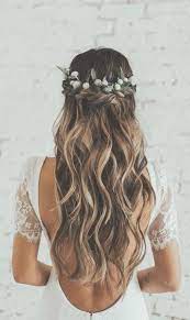 42 Gorgeous Wedding Hairstyles Ideas To Inspire Your Wedding Day Updo Wedding Hairstyles With Green Wavy Wedding Hair Bridal Hair Down Flower Crown Hairstyle