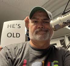 Danny Merrell's Instagram, Twitter & Facebook