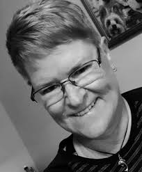 Sharon Milne Sets Out to Empower Women Worldwide in Best Seller  'Unstoppable Volume 3'