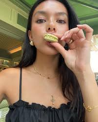 Selfie town!!! (Kim around the 🌍)