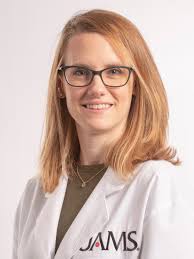 Kristen Shealy's Instagram, Twitter & Facebook