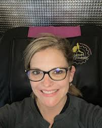 I've gotten healthy motion in everyday this week so far! 💪 Planet Fitness  today with my friend was fabulous. Does anyone buy their membership for the  massage chairs and hydro bed?? 😍