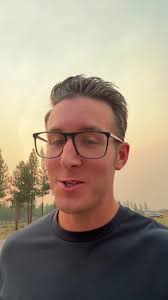 Air quality sky rocketeer today in Bend. Hoping the flat fire gets under  control soon. Sending gratitude to all of the firefighters!