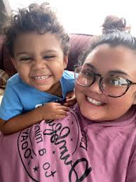 SOLD CLEANOUT🫶🏼 giving it cheap $20 for all 6-9 month clothes 💖