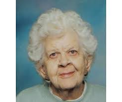 Elizabeth Destefano's Instagram, Twitter & Facebook